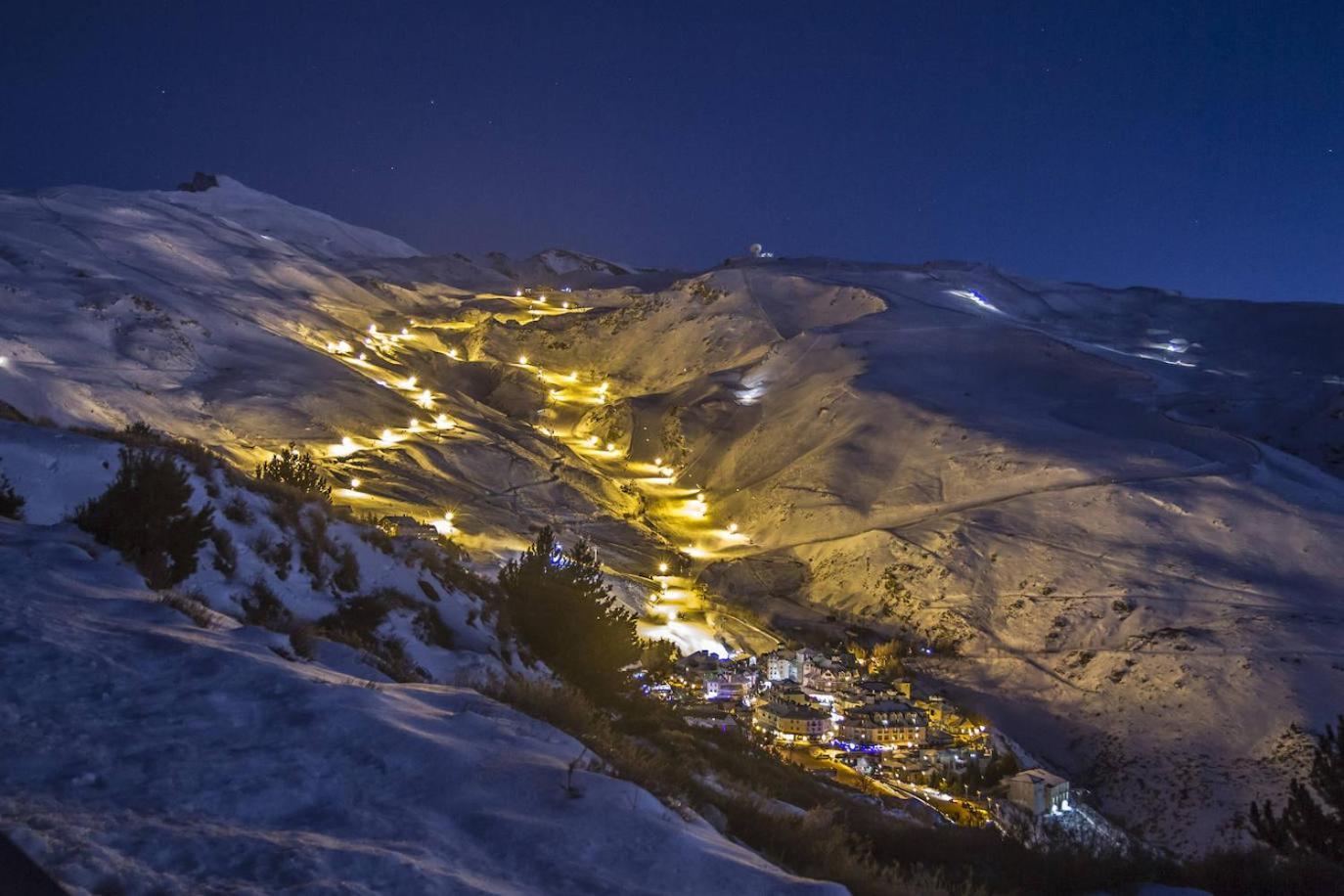 Vista Nevada Ski Lodge 塞拉内华达 外观 照片