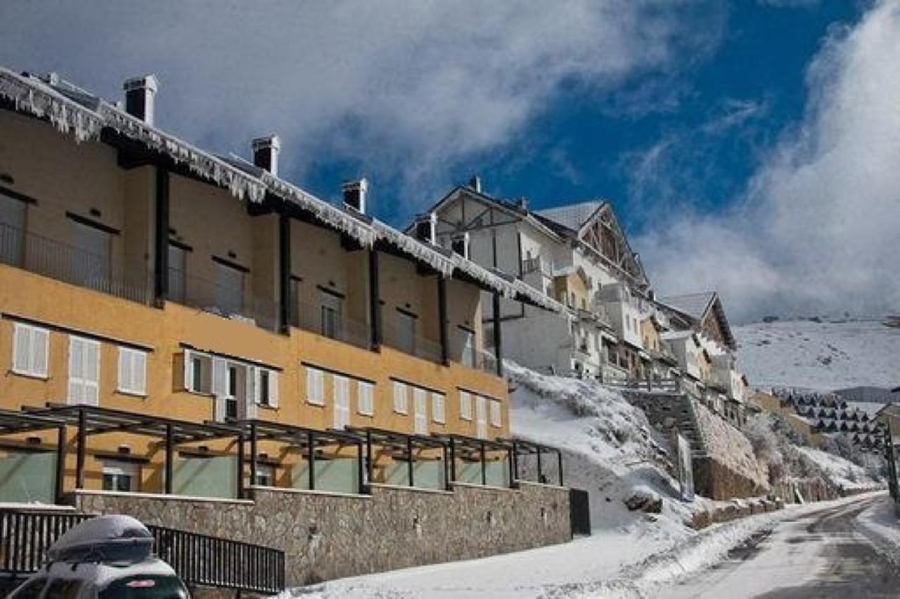 Vista Nevada Ski Lodge 塞拉内华达 外观 照片